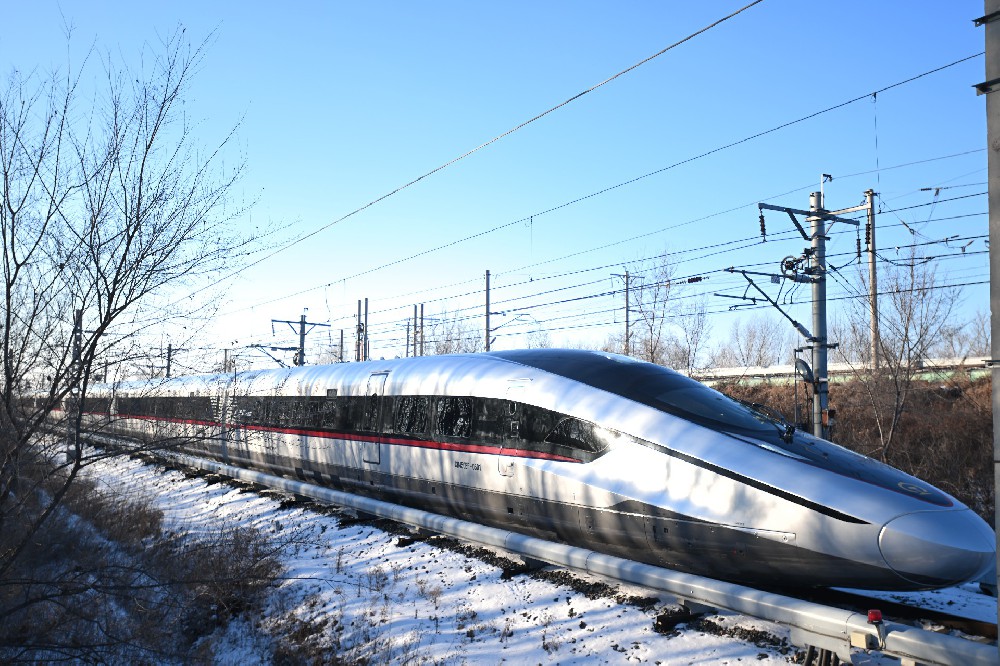 铁路投资8506亿元创历史最高纪录 全国铁路营业里程达到16.2万公里