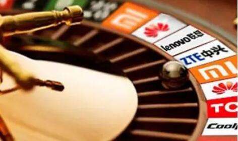 华为降价、苹果跟进 米OV上攻 国内高端手机大战来了!